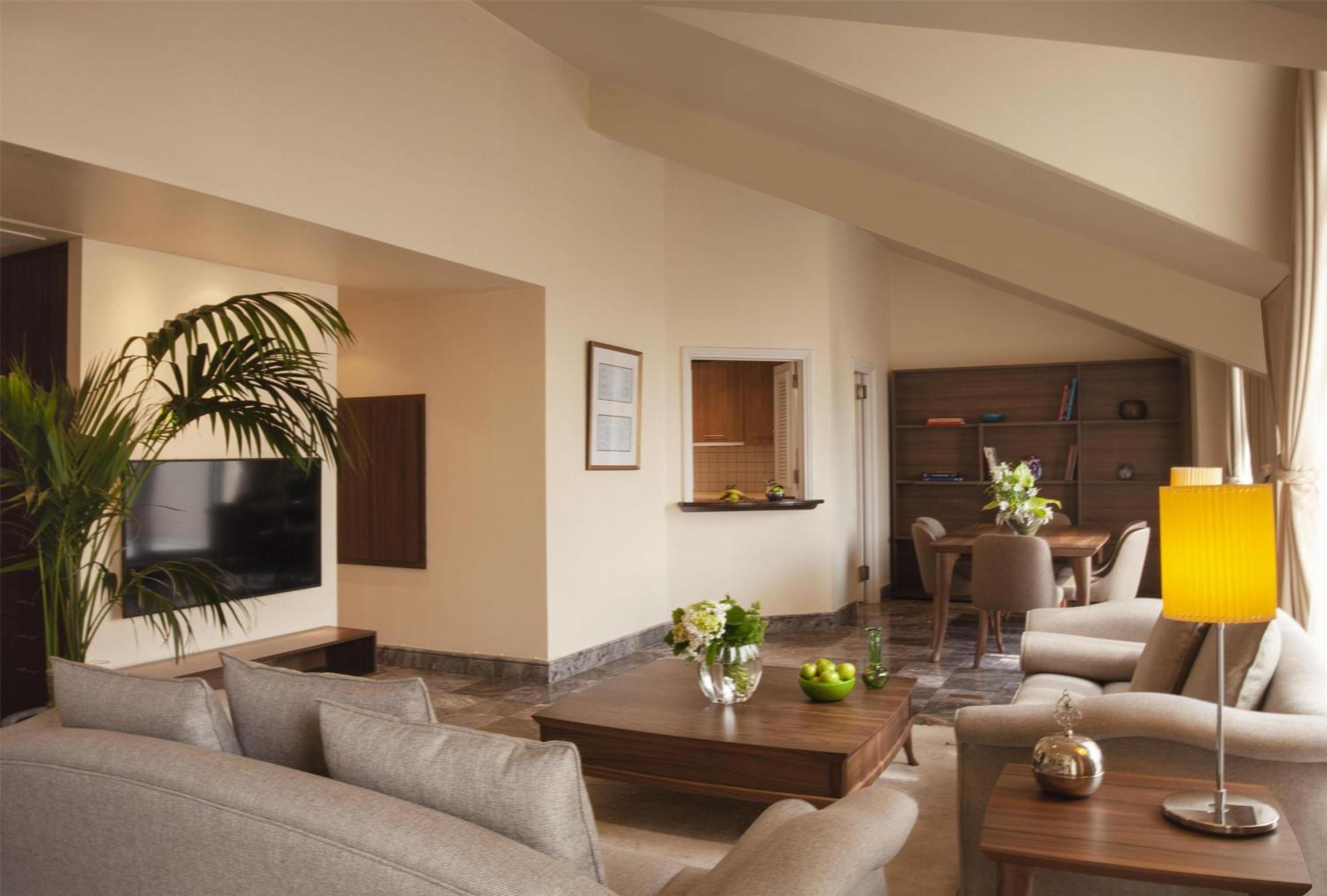 Grand Hyatt Отель 5*
